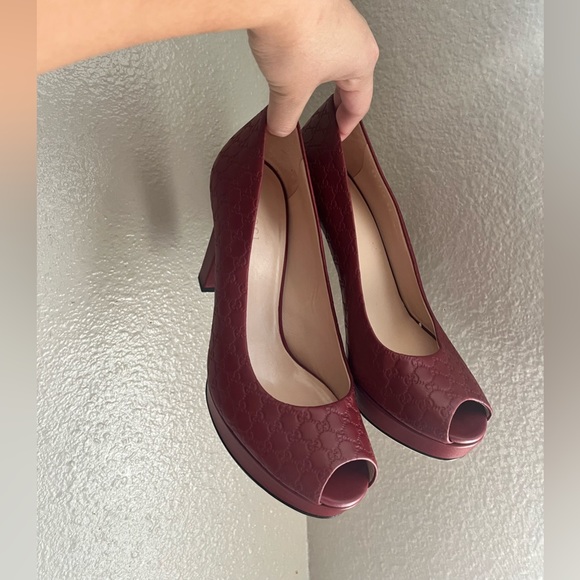 Gucci Red Leather Pumps - Picture 2 of 9